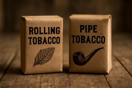 paquets-tabac-table-bois-rustique