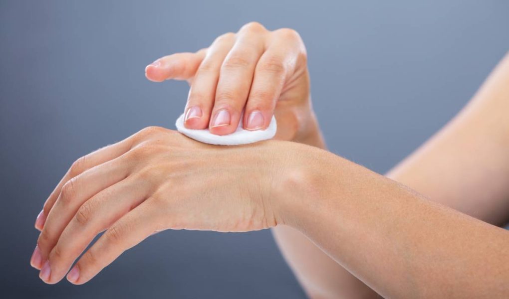 Argent colloïdal : l'antiseptique naturel pour un nettoyage en profondeur