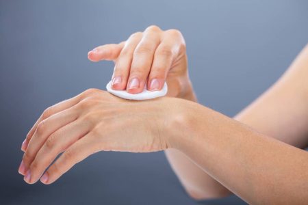Argent colloïdal : l'antiseptique naturel pour un nettoyage en profondeur